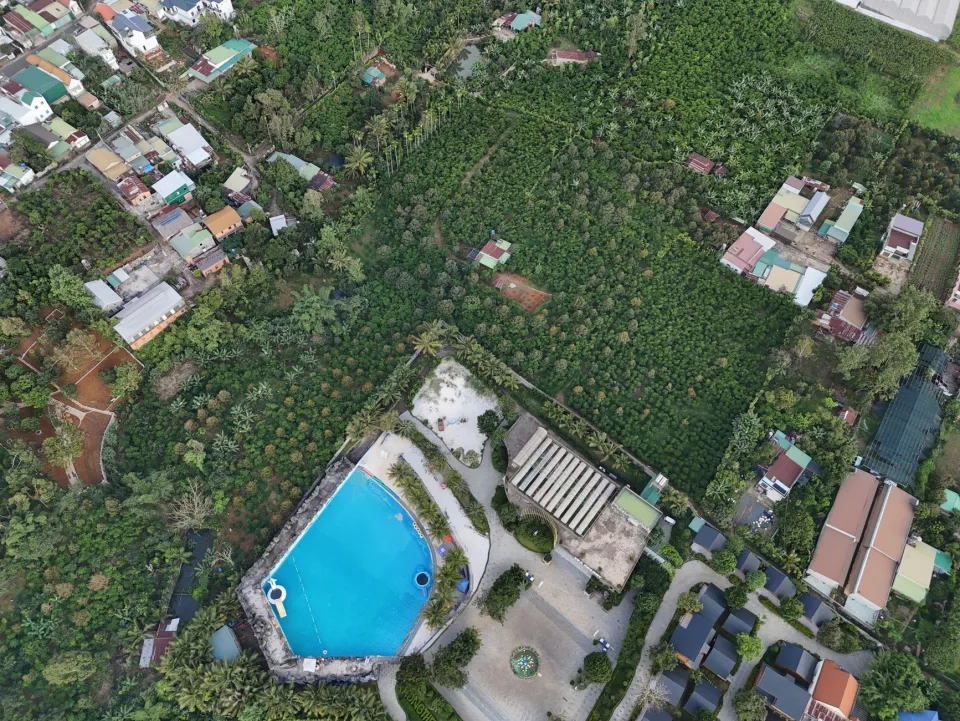 Khu vực chung trước khi sắp xếp — ngăn nắp